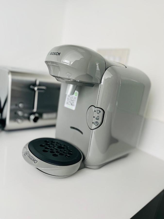 Fully Equipped One Bedroom Apartment Near Old Trafford Stadium! Manchester Ngoại thất bức ảnh