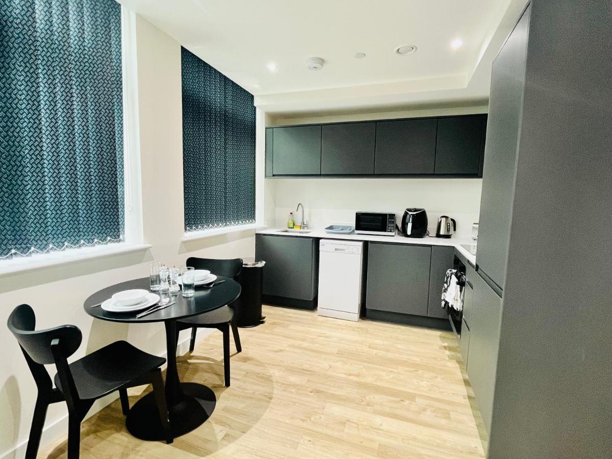 Fully Equipped One Bedroom Apartment Near Old Trafford Stadium! Manchester Ngoại thất bức ảnh